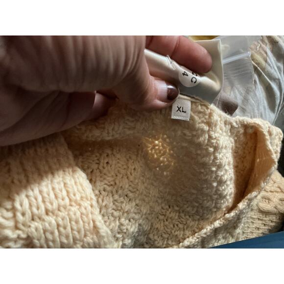 Kilronan Merino Wool Tree of Life Button Front Cardigan In Yellow Sz XL - Picture 6 of 6